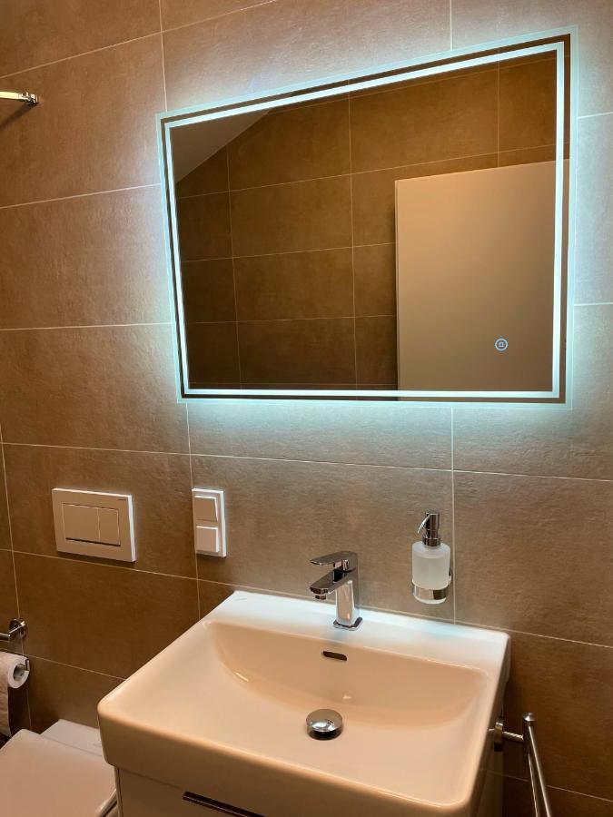 Gaestehaus Veenstra Kelberg Bagian luar foto
