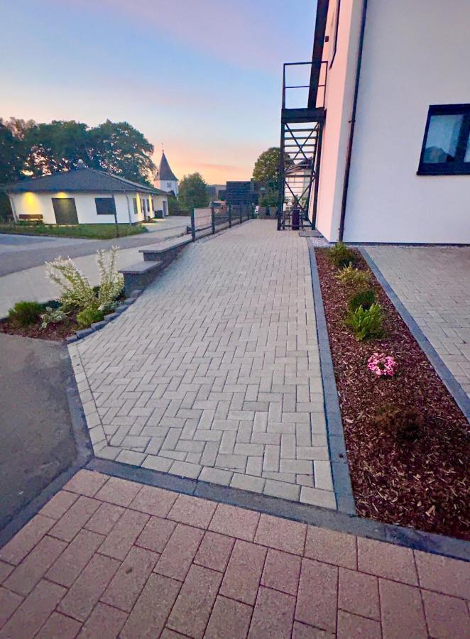 Gaestehaus Veenstra Kelberg Bagian luar foto
